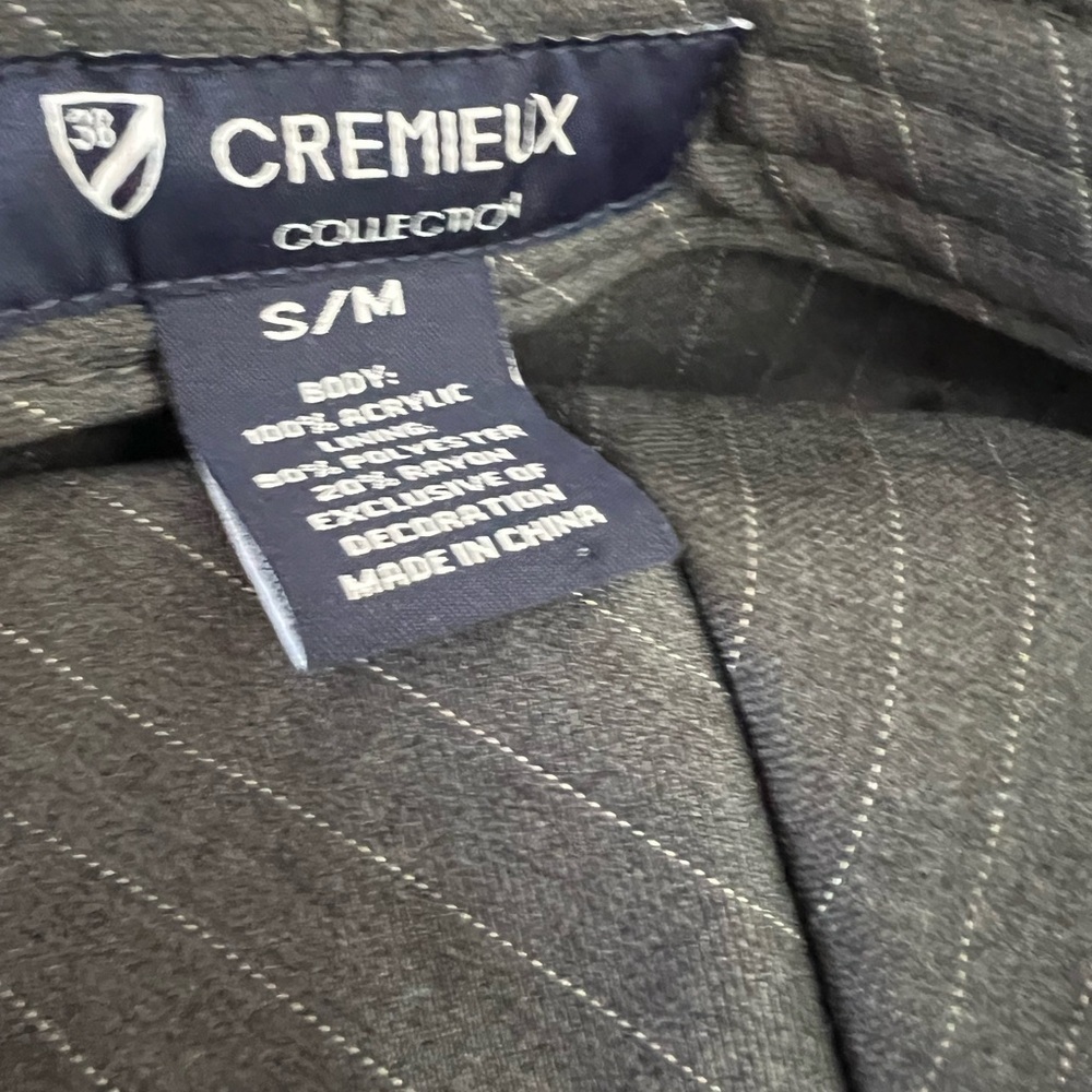 Cremieux black hat newsboys
23” circumference - Picture 5 of 5